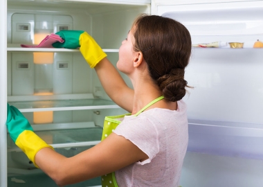 Dịch vụ vệ sinh tủ lạnh tại tphcm